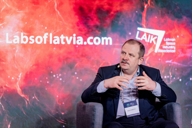 Leading Cooperation Network